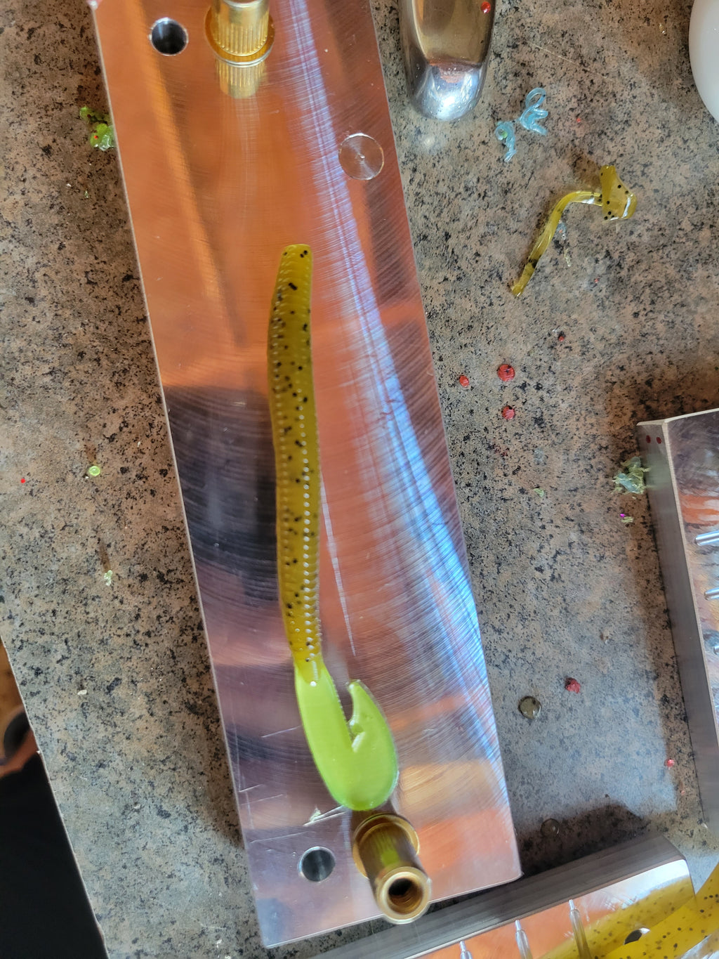4in Assault Worm